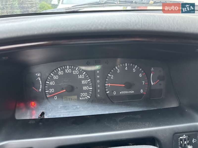 Позашляховик / Кросовер Mitsubishi Pajero 2001 в Києві