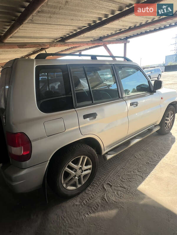 Внедорожник / Кроссовер Mitsubishi Pajero 2002 в Днепре