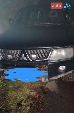 Позашляховик / Кросовер Mitsubishi Pajero 2003 в Житомирі