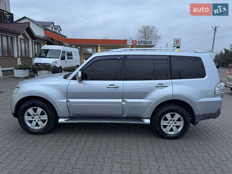 Внедорожник / Кроссовер Mitsubishi Pajero 2007 в Мостиске