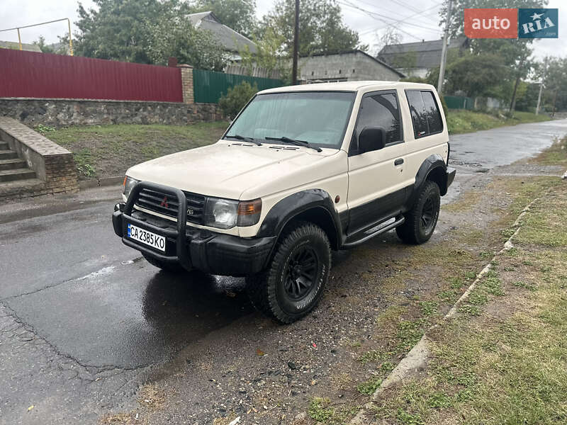 Внедорожник / Кроссовер Mitsubishi Pajero 1993 в Тальном