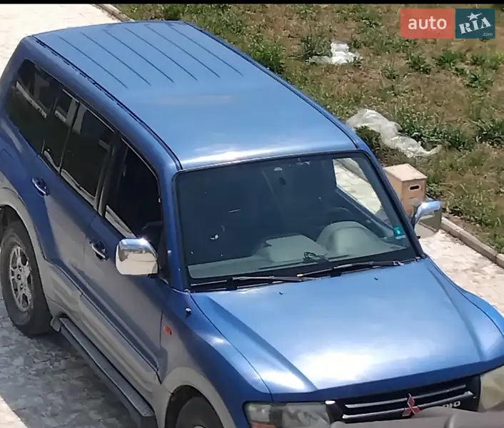 Mitsubishi Pajero 2000