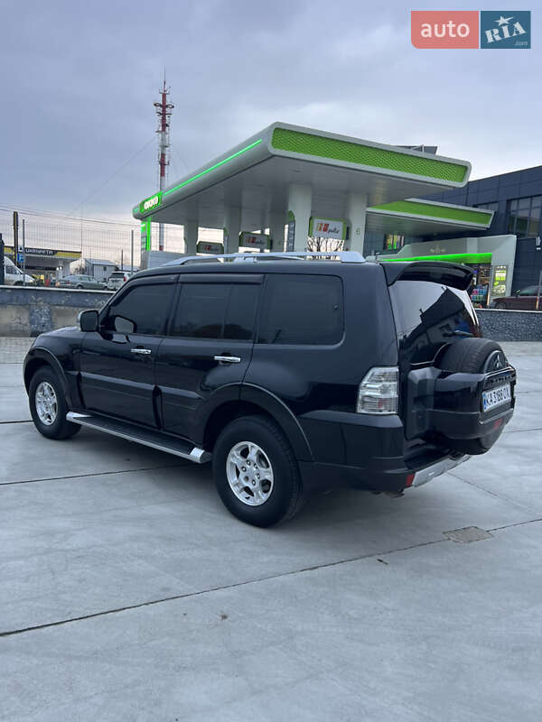 Позашляховик / Кросовер Mitsubishi Pajero 2007 в Білій Церкві