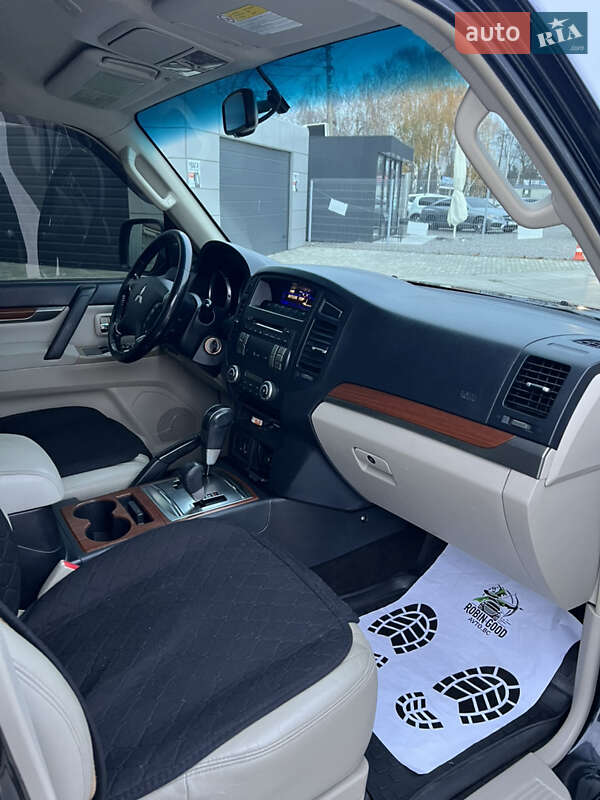 Позашляховик / Кросовер Mitsubishi Pajero 2007 в Білій Церкві