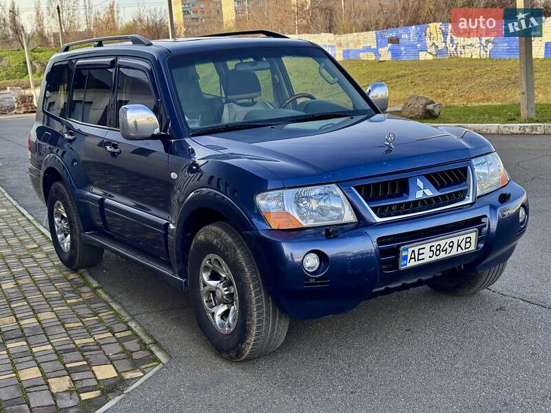 Позашляховик / Кросовер Mitsubishi Pajero 2006 в Кривому Розі