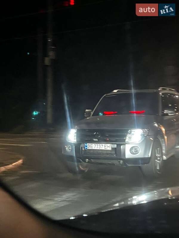 Внедорожник / Кроссовер Mitsubishi Pajero 2007 в Николаеве фото 14 Внедорожник / Кроссовер Mitsubishi Pajero 2007 в Николаеве