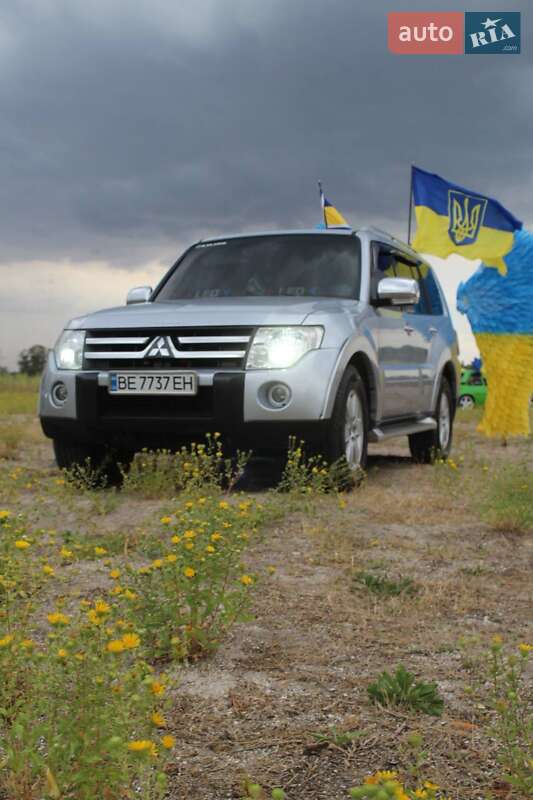 Внедорожник / Кроссовер Mitsubishi Pajero 2007 в Николаеве фото 16 Внедорожник / Кроссовер Mitsubishi Pajero 2007 в Николаеве