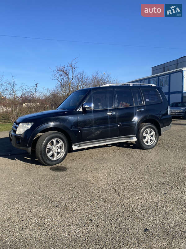 Позашляховик / Кросовер Mitsubishi Pajero 2007 в Стрию