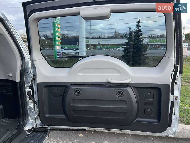 Позашляховик / Кросовер Mitsubishi Pajero 2007 в Києві