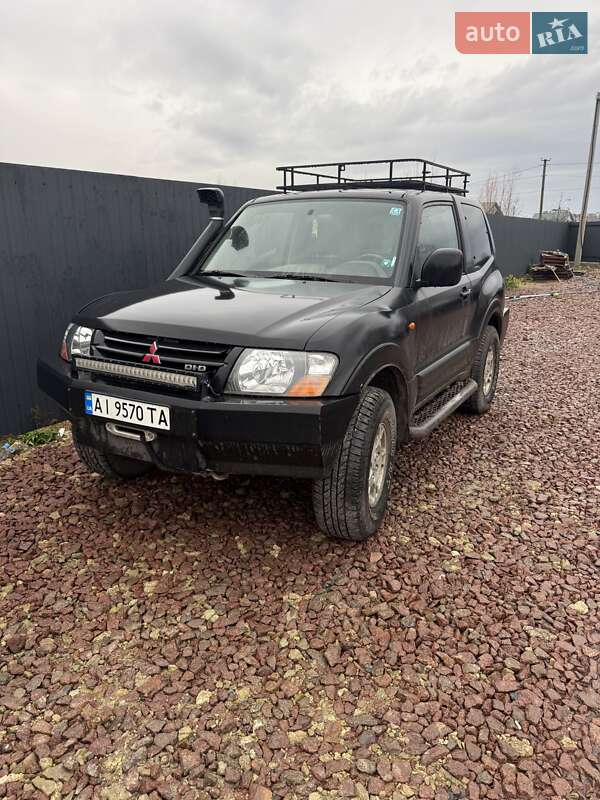 Внедорожник / Кроссовер Mitsubishi Pajero 2000 в Жовкве
