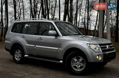 Внедорожник / Кроссовер Mitsubishi Pajero 2008 в Ахтырке