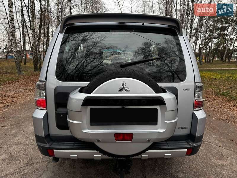 Внедорожник / Кроссовер Mitsubishi Pajero 2008 в Ахтырке