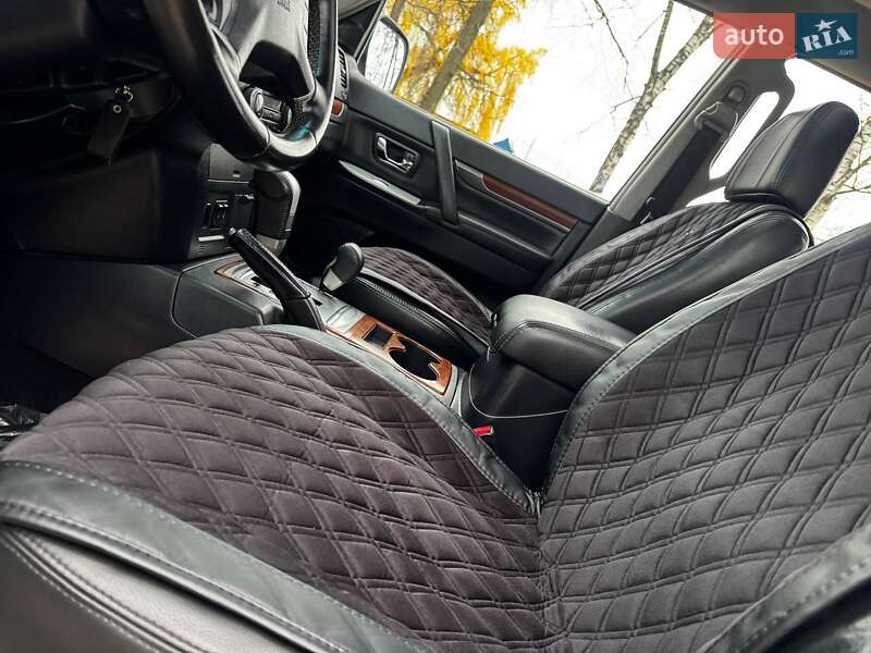 Внедорожник / Кроссовер Mitsubishi Pajero 2008 в Ахтырке