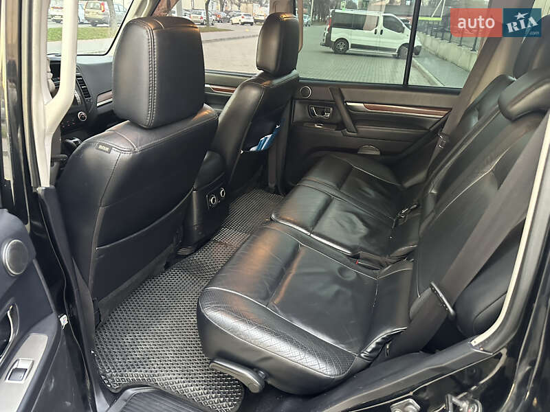 Позашляховик / Кросовер Mitsubishi Pajero 2008 в Івано-Франківську