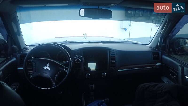 Внедорожник / Кроссовер Mitsubishi Pajero 2008 в Хмельницком