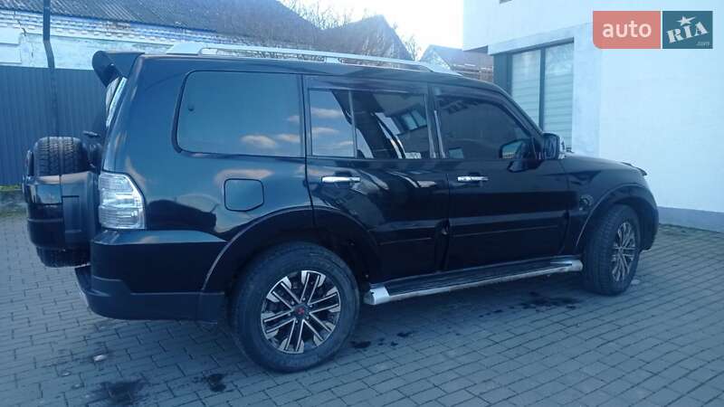 Внедорожник / Кроссовер Mitsubishi Pajero 2008 в Хмельницком