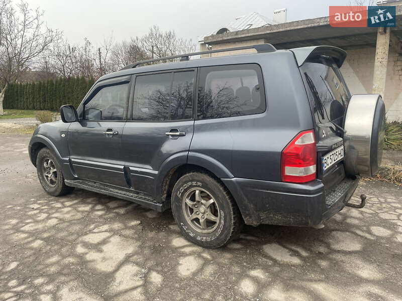 Позашляховик / Кросовер Mitsubishi Pajero 2006 в Львові