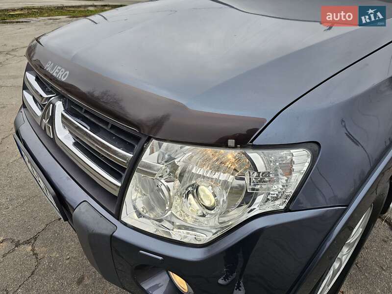 Позашляховик / Кросовер Mitsubishi Pajero 2007 в Харкові
