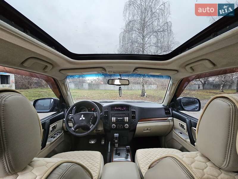 Позашляховик / Кросовер Mitsubishi Pajero 2007 в Харкові