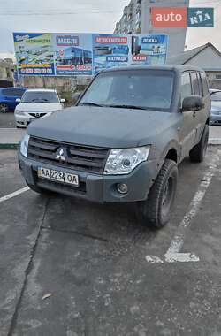 Внедорожник / Кроссовер Mitsubishi Pajero 2007 в Павлограде