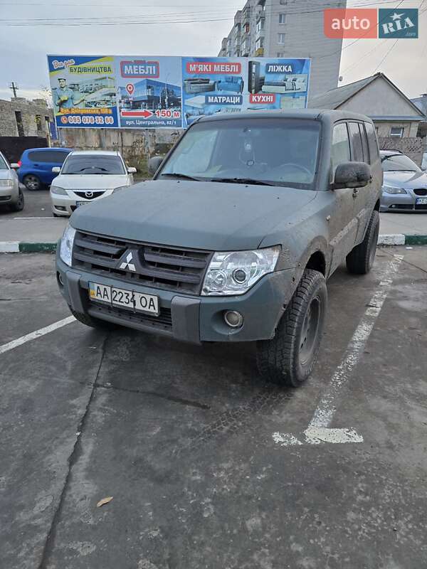 Mitsubishi Pajero 2007