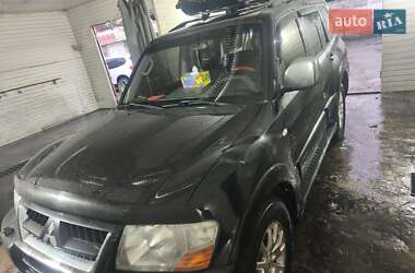Внедорожник / Кроссовер Mitsubishi Pajero 2005 в Киеве