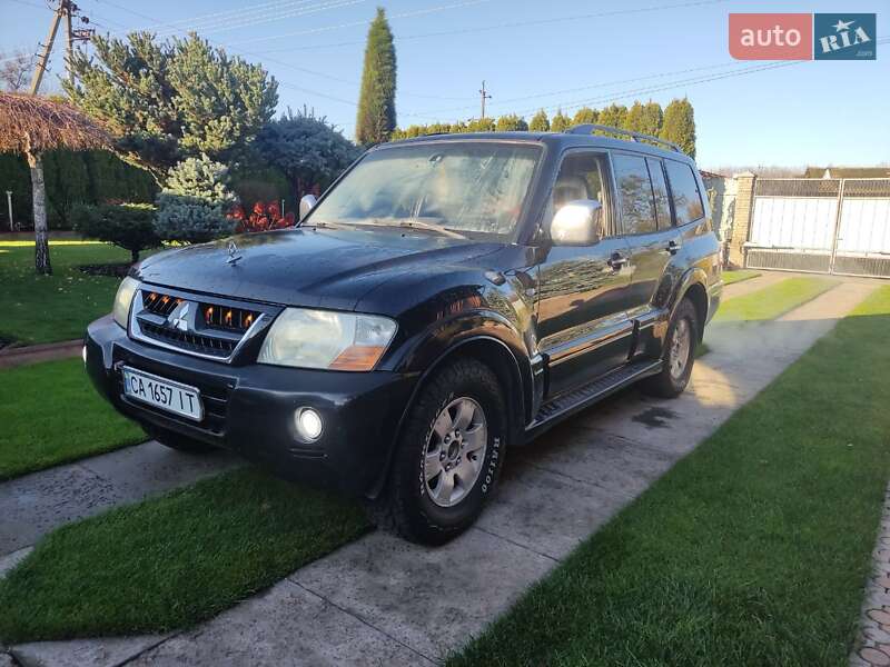 Внедорожник / Кроссовер Mitsubishi Pajero 2006 в Смеле