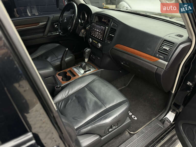 Внедорожник / Кроссовер Mitsubishi Pajero 2007 в Виннице
