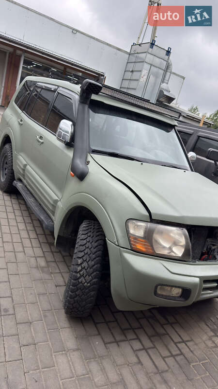 Позашляховик / Кросовер Mitsubishi Pajero 2001 в Львові фото 2 Позашляховик / Кросовер Mitsubishi Pajero 2001 в Львові