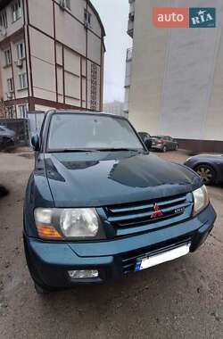 Позашляховик / Кросовер Mitsubishi Pajero 2001 в Києві