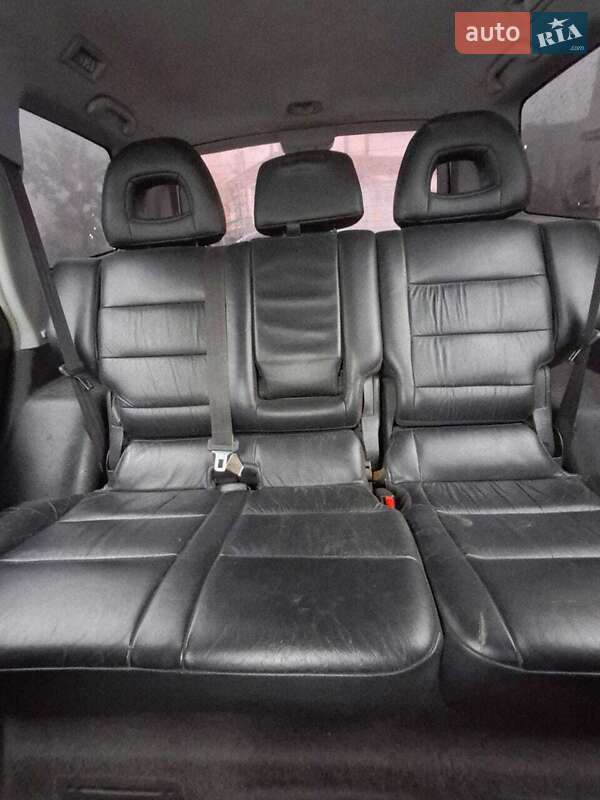 Позашляховик / Кросовер Mitsubishi Pajero 2001 в Києві фото 5 Позашляховик / Кросовер Mitsubishi Pajero 2001 в Києві