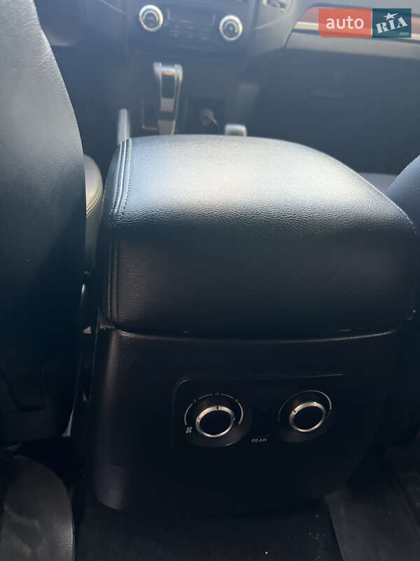 Внедорожник / Кроссовер Mitsubishi Pajero 2008 в Николаеве