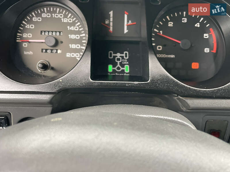 Внедорожник / Кроссовер Mitsubishi Pajero 1999 в Солотвине