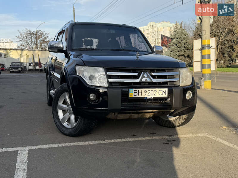 Позашляховик / Кросовер Mitsubishi Pajero 2007 в Одесі