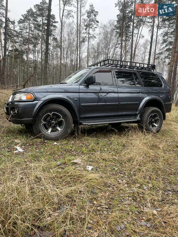 Внедорожник / Кроссовер Mitsubishi Pajero 2008 в Чернигове
