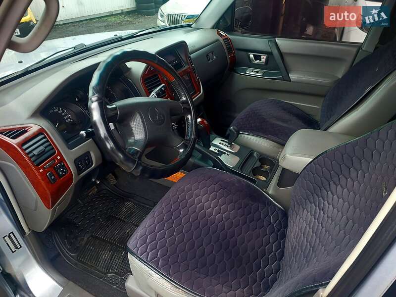 Внедорожник / Кроссовер Mitsubishi Pajero 2003 в Одессе