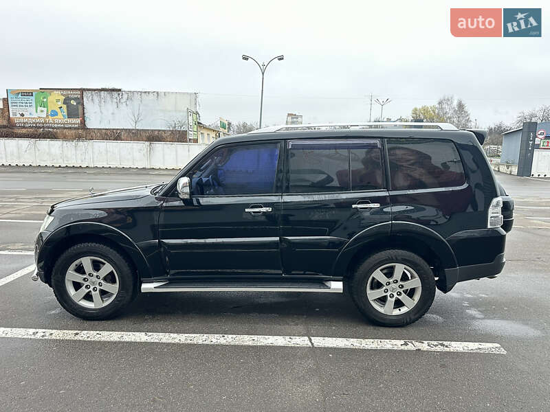 Внедорожник / Кроссовер Mitsubishi Pajero 2007 в Полтаве