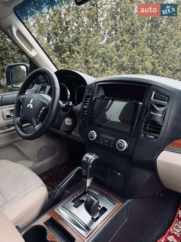 Внедорожник / Кроссовер Mitsubishi Pajero 2007 в Львове