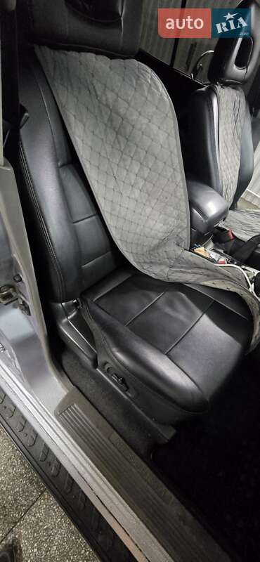 Внедорожник / Кроссовер Mitsubishi Pajero 2005 в Черновцах