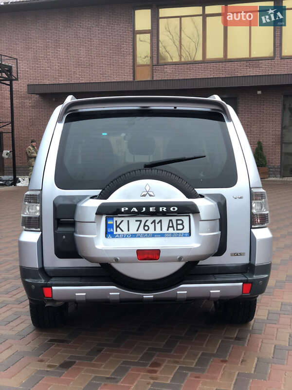 Внедорожник / Кроссовер Mitsubishi Pajero 2007 в Козельце