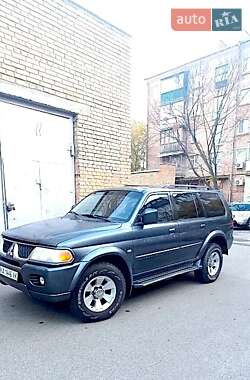 Внедорожник / Кроссовер Mitsubishi Pajero 2006 в Киеве