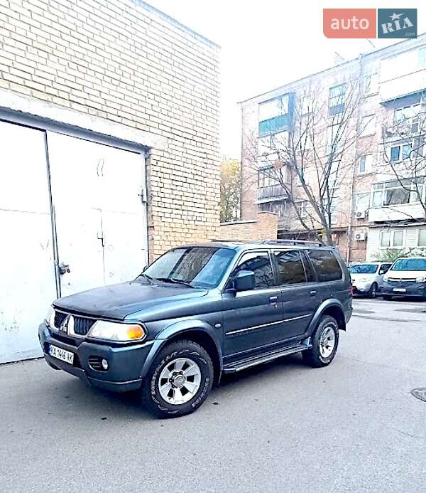 Mitsubishi Pajero 2006