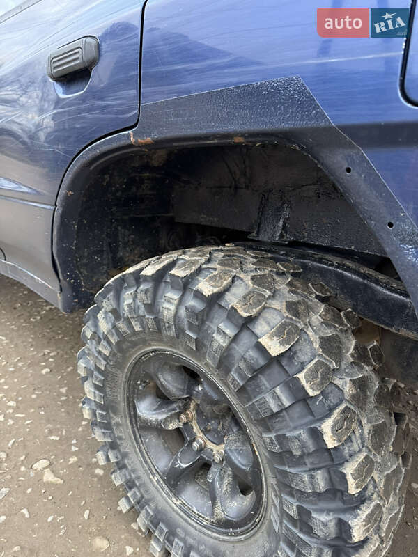 Внедорожник / Кроссовер Mitsubishi Pajero 1997 в Черновцах