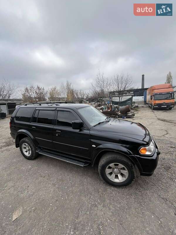 Позашляховик / Кросовер Mitsubishi Pajero 2007 в Сумах