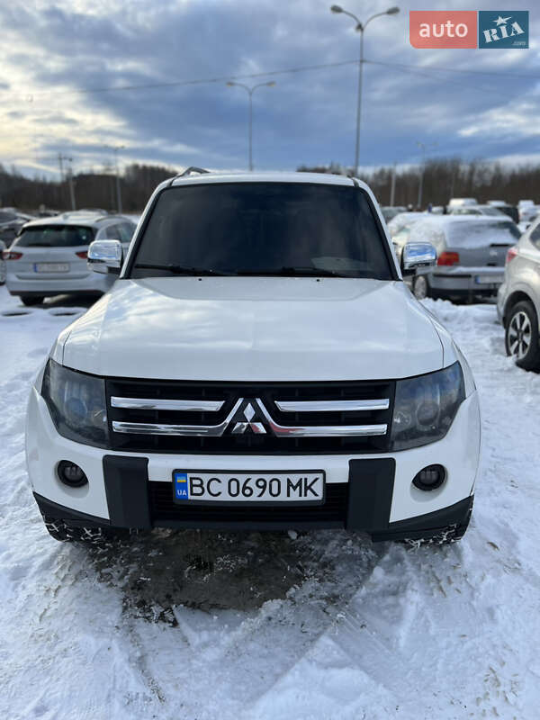 Mitsubishi Pajero 2007