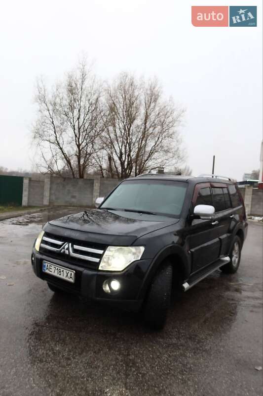 Позашляховик / Кросовер Mitsubishi Pajero 2008 в Кам'янському