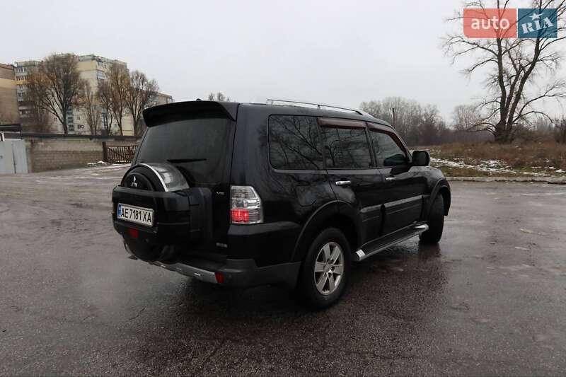 Позашляховик / Кросовер Mitsubishi Pajero 2008 в Кам'янському