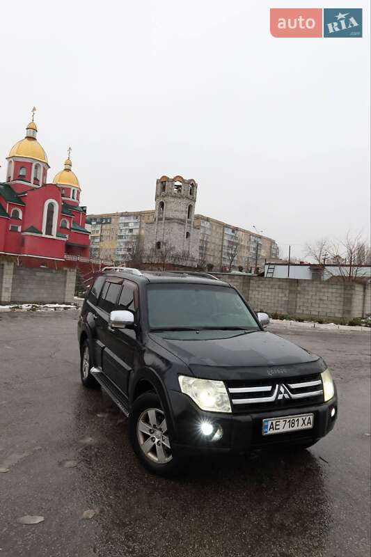 Позашляховик / Кросовер Mitsubishi Pajero 2008 в Кам'янському