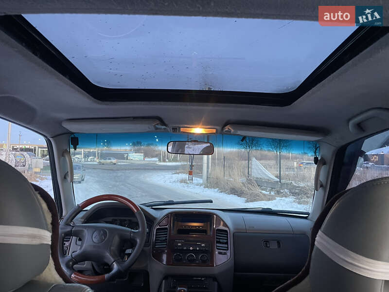 Внедорожник / Кроссовер Mitsubishi Pajero 2006 в Львове