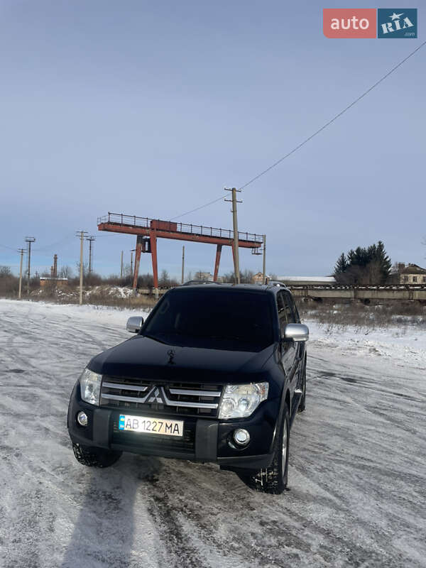 Mitsubishi Pajero 2007